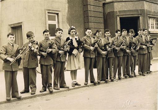 Leo's pupils lined up for first even Fleadh Mullingar 1951